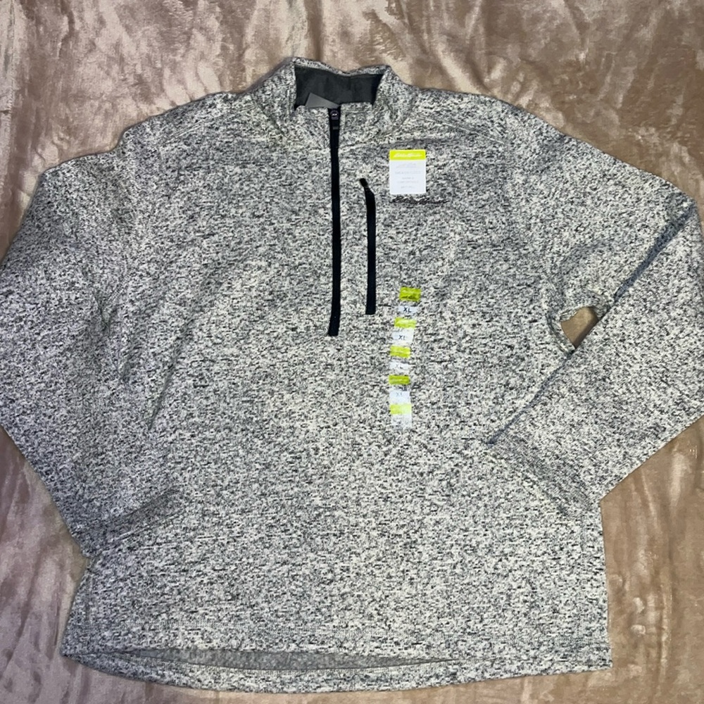 Gray quarter zip men’s pullover